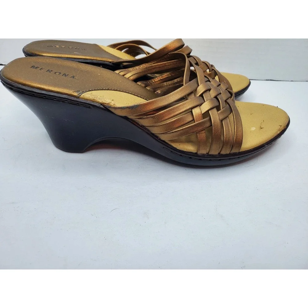 Y2K Sandals Merona Gold Small Heel Wedge‎ Size 9 Fast Shipping